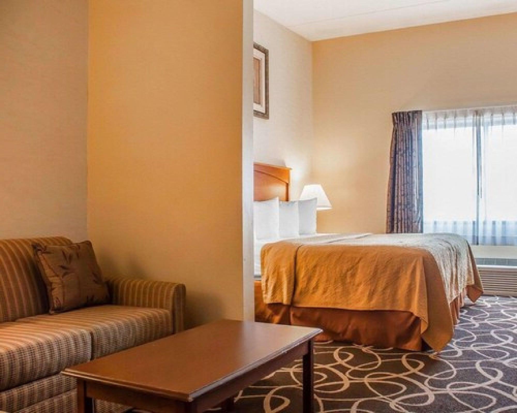 Quality Hotel & Suites At The Falls Ниагарски водопад Екстериор снимка