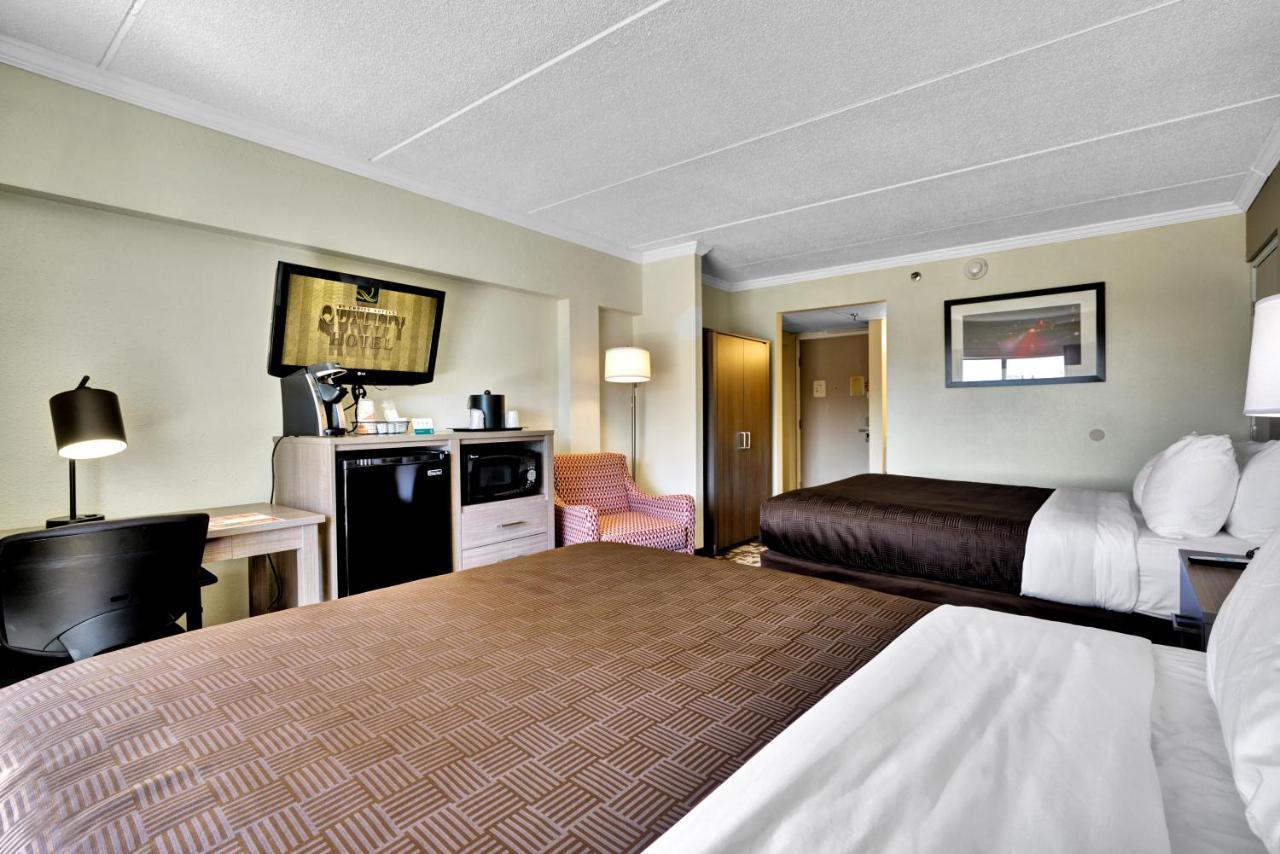 Quality Hotel & Suites At The Falls Ниагарски водопад Екстериор снимка
