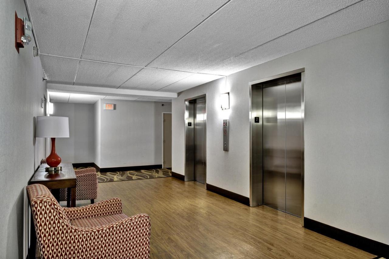 Quality Hotel & Suites At The Falls Ниагарски водопад Екстериор снимка