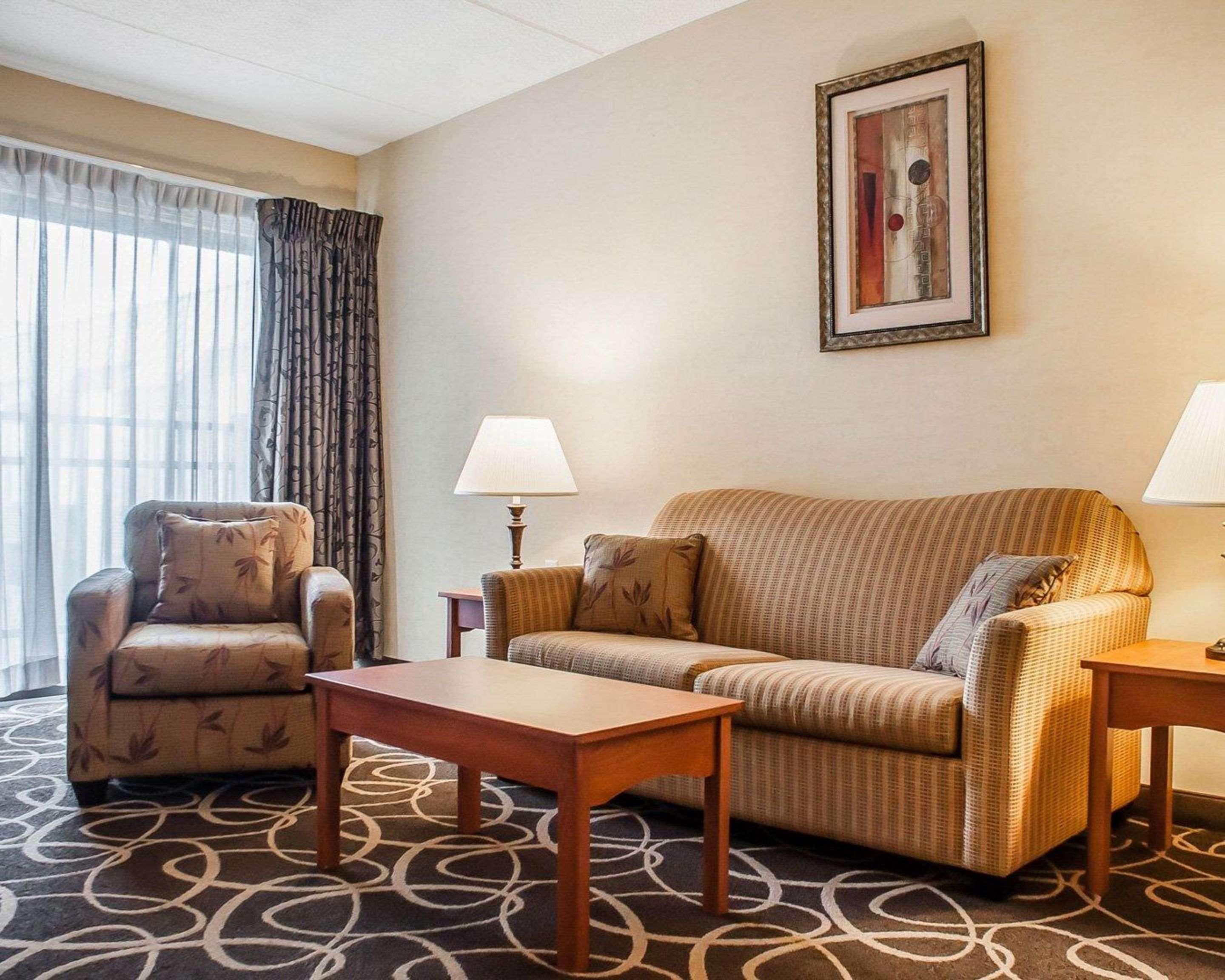 Quality Hotel & Suites At The Falls Ниагарски водопад Екстериор снимка