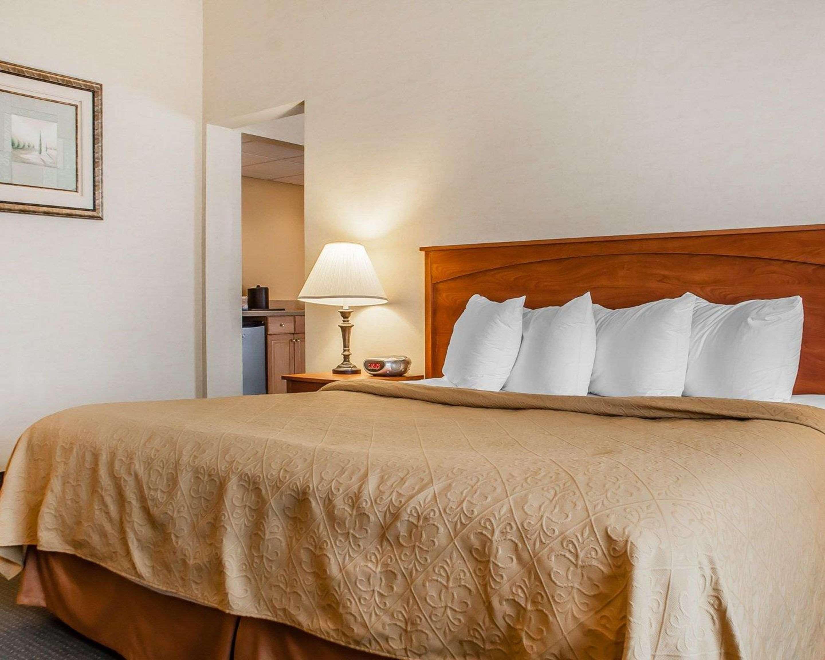 Quality Hotel & Suites At The Falls Ниагарски водопад Екстериор снимка
