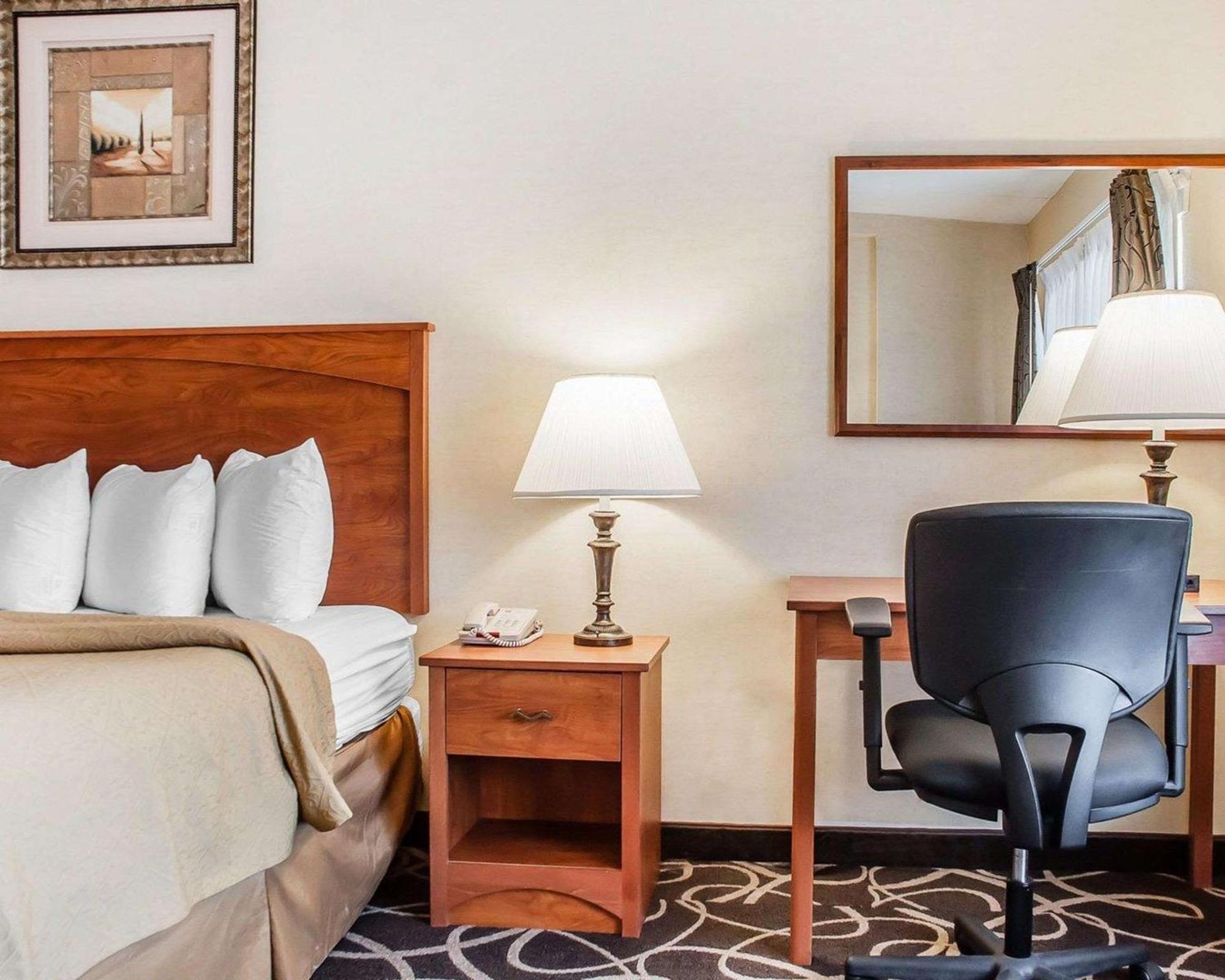 Quality Hotel & Suites At The Falls Ниагарски водопад Екстериор снимка
